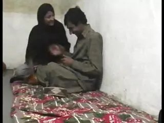 বড় সুন্দরী বাংলা দেশের xx মহিলা